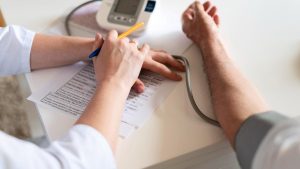 Ketahui Kadar Kolesterol Normal Wanita & Pria Sesuai Usia