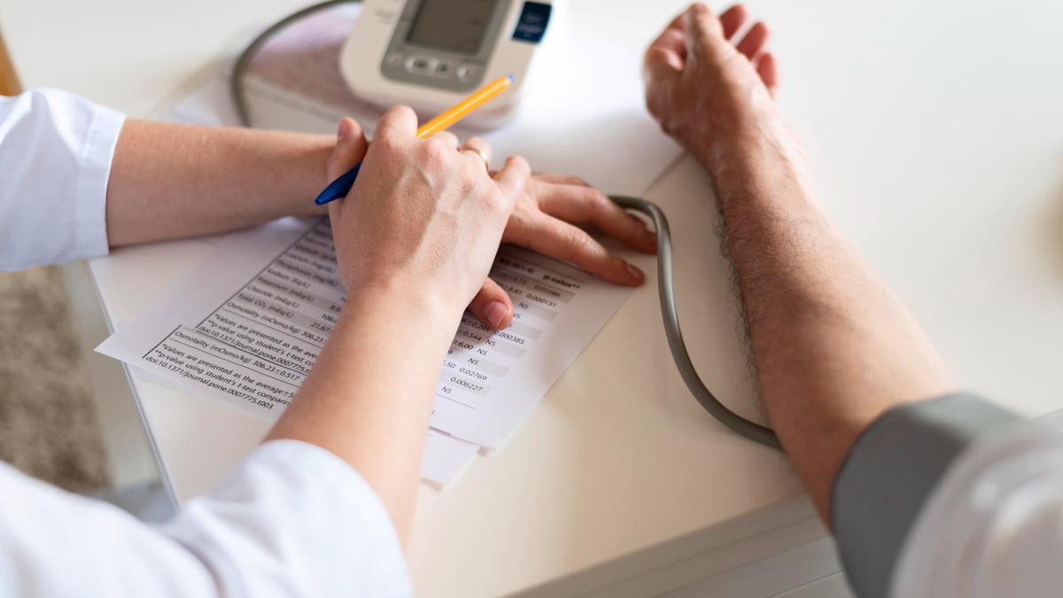 Ketahui Kadar Kolesterol Normal Wanita & Pria Sesuai Usia