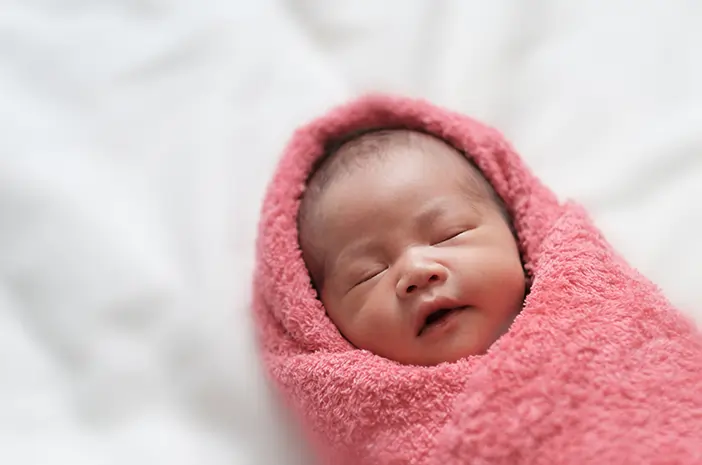 bedong bayi
